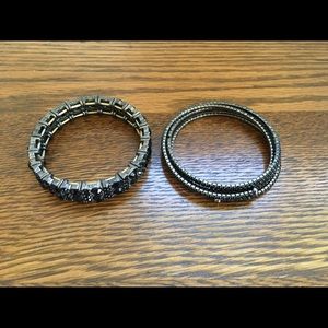 (2) black beaded bracelets. Costume jewelry.